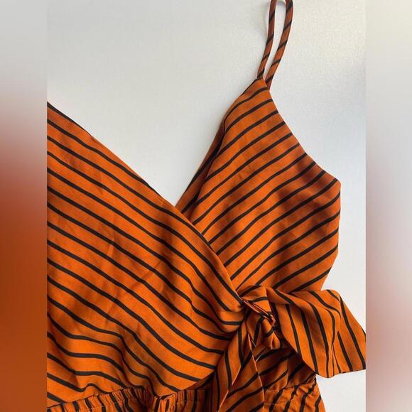 Small crop top - Picture 2 of 6